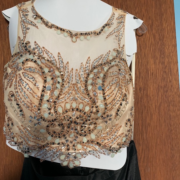 Prom Dress - Picture 2 of 6